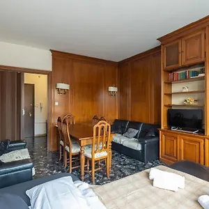 Montebello, Appartamento Bologna
